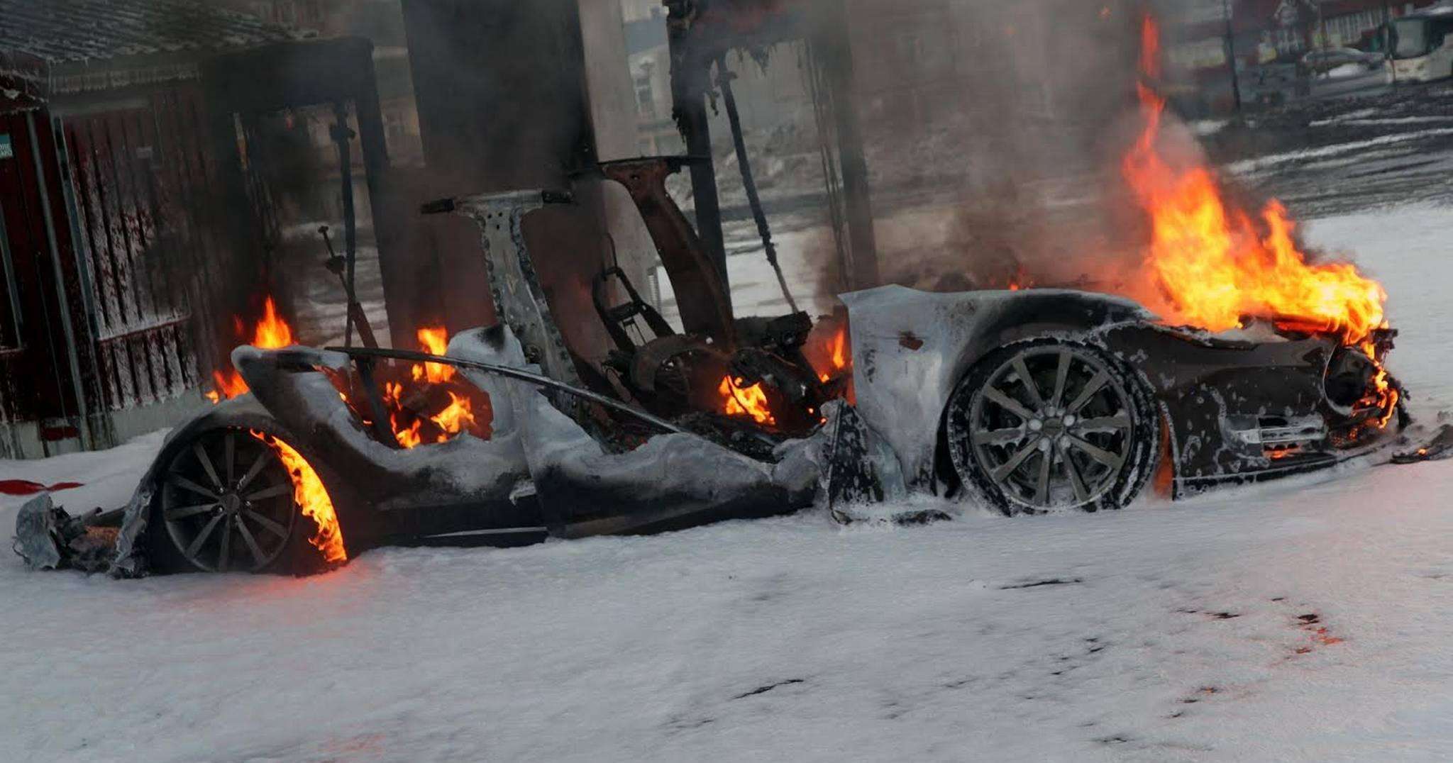 電池為什么會爆炸